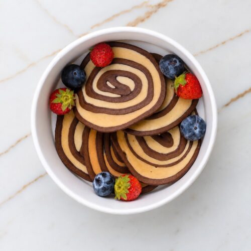 Vanilla-chocolate pancake with fruits